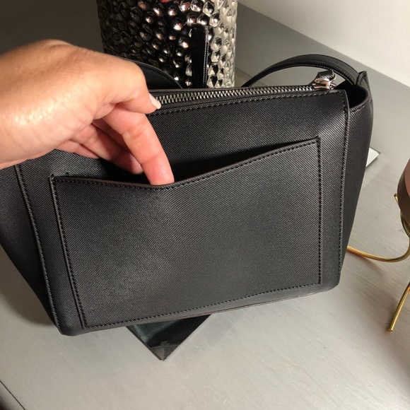 Kenneth Cole REACTION - Crossbody Bags - Picture 4 of 8